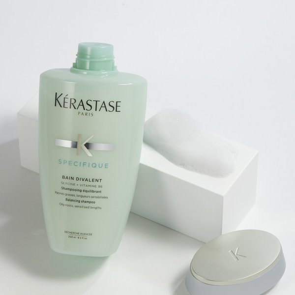 Kérastase Specifique Divalent - Rasvoittuvan hiuspohjan shampoo